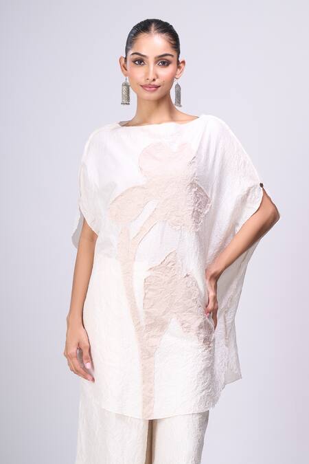 Buy_Divyam Mehta_Beige Embroidery Boat Neck Flower Kurta And Pant Set _Online_at_Aza_Fashions