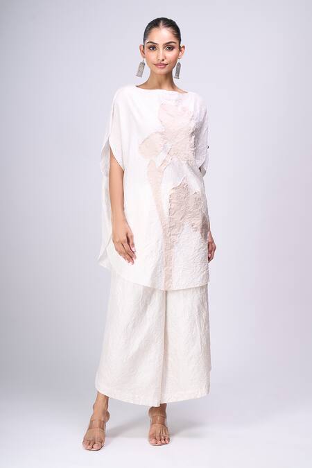 Divyam Mehta_Beige Embroidery Boat Neck Flower Kurta And Pant Set _at_Aza_Fashions