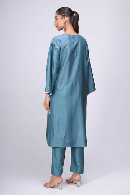 Divyam Mehta Placket Embroidered Kurta Set 