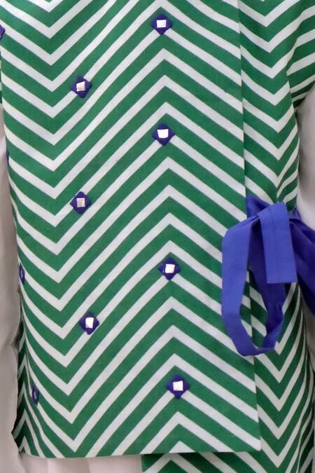 Shop Lil Drama Green Cotton Mirrors Shor Gul Chevron Print Bundi Online at Aza Fashions Shop_Lil Drama_Green Cotton Mirrors Shor Gul Chevron Print Bundi _Online_at_Aza_Fashions