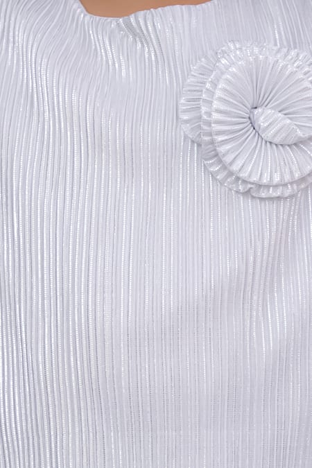 Buy Lil Drama White Polyester Fabric Flowers Glam Up 3d Floral Top And Pant Set Buy_Lil Drama_White Polyester Fabric Flowers Glam Up 3d Floral Top And Pant Set