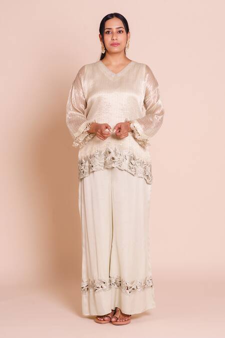 Buy Brij Green Chanderi, Tissue, Silk Embroidery, Cut Work Keya Striped Short Kurta Set Online at Aza Fashions Buy_Brij_Green Chanderi, Tissue, Silk Embroidery, Cut Work Keya Striped Short Kurta Set _Online_at_Aza_Fashions