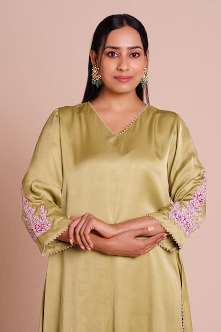 Buy_Brij_Green Modal, Satin Embroidery V-neck Anaya Kurta With Dhoti Pant 