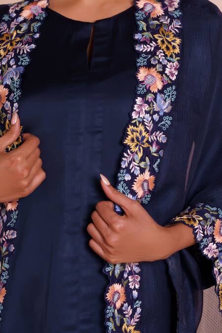 Buy_Brij_Navy Modal, Satin Open , Round Aranya Embroidered Cape Set 