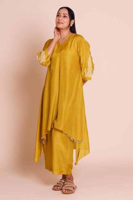 Brij_Green Muslin, Silk Embroidery V-neck Kaira Kurta Set _Online_at_Aza_Fashions