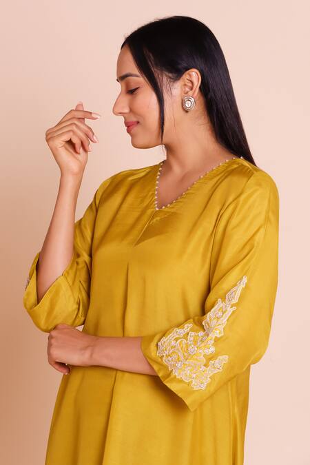 Shop_Brij_Green Muslin, Silk Embroidery V-neck Kaira Kurta Set 