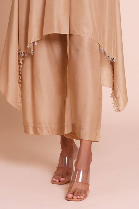 Buy_Brij_Beige Muslin, Silk Embroidery Round Neck Heer Kurta Set _Online_at_Aza_Fashions