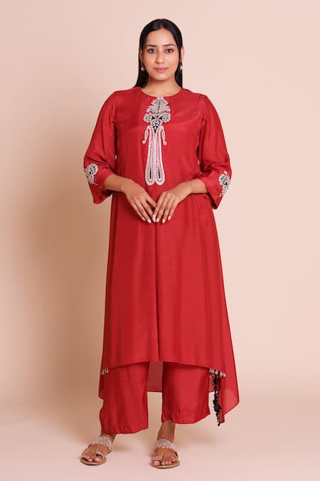 Brij Zeba Red Embroidered Kurta Set 