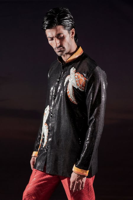 Jubinav Chadha_Black Georgette Embroidery, Sequins, Turtle Hand-embroidered Short Kurta _Online_at_Aza_Fashions