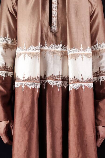 Buy_Jubinav Chadha_Brown Silk, Silk, Colorblocked Kurta Set With Stole 