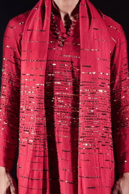 Buy_Jubinav Chadha_Red Silk Embroidery, Sequins, Crystals Linear Pattern Kurta Set 