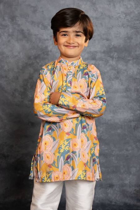 Shop_JILMIL DREAMWEAR_Yellow Cotton Digital Printed Kurta Set _Online_at_Aza_Fashions