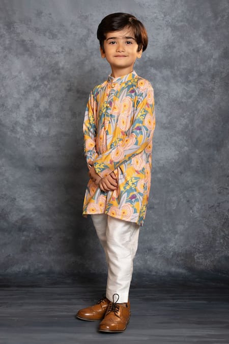 JILMIL DREAMWEAR_Yellow Cotton Digital Printed Kurta Set _at_Aza_Fashions