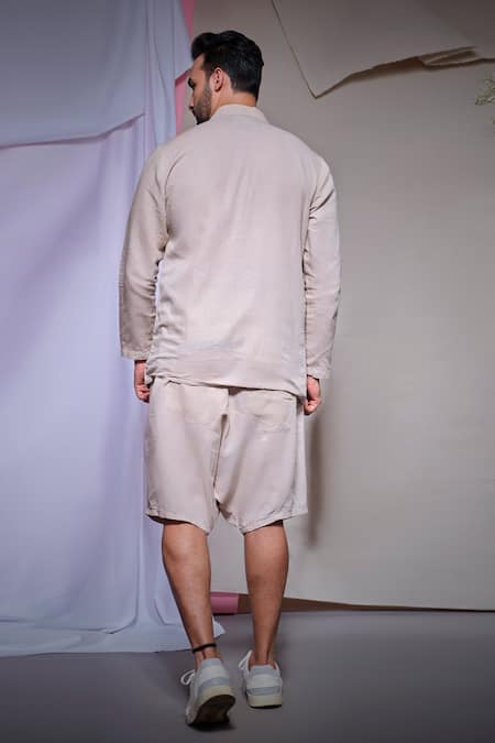 Echke Ecru Linen Blazer Shirt With Cowl Shorts 