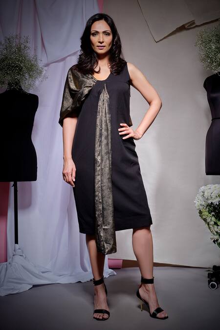 Buy_Echke_Black Viscose, Rayon Scoop Neck Metallic Draped Dress _Online_at_Aza_Fashions