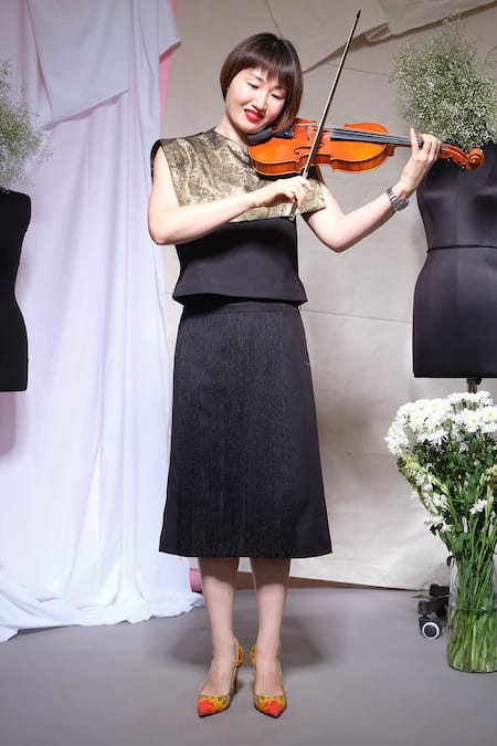 Echke Grey Linen T Shirt With Skirt 