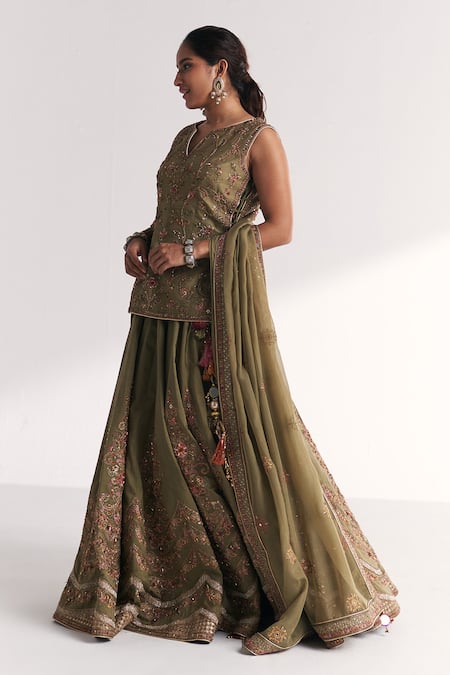 Studio Bagechaa Green Organza, Silk Embroidery, Sequins, Beads, Chandni Kurta Lehenga Set Online at Aza Fashions Studio Bagechaa_Green Organza, Silk Embroidery, Sequins, Beads, Chandni Kurta Lehenga Set _Online_at_Aza_Fashions