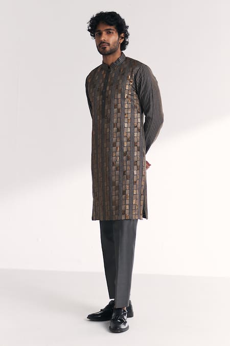 Studio Bagechaa Sheeda Grey Embroidered Kurta Set 