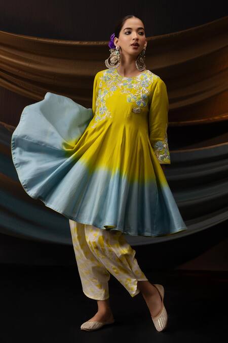 Svastih_Green Chanderi Silk Applique, Nargis Ombre Floral Anarkali And Tie Dye Salwar _Online_at_Aza_Fashions