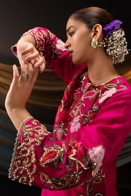 Buy_Svastih_Magenta Silk, Chanderi Embroidery, Applique, Meher Floral Kurta And Sharara Set _Online_at_Aza_Fashions