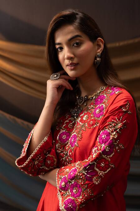 Buy_Svastih_Red Silk, Chanderi Applique, Embroidery, Ruhani 3d Floral Work Kurta And Pant Set _Online_at_Aza_Fashions