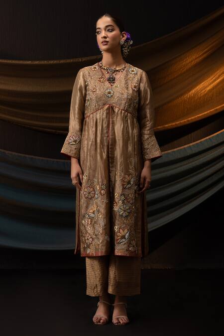 Buy_Svastih_Gold Tissue, Chanderi Applique, Zari, Sequins, Sara Kurta And Pant Set 