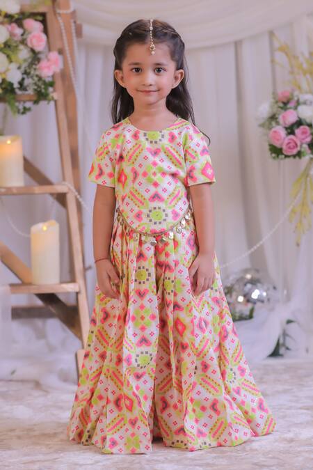 Lil Angels White Silk Embroidery Ikat Pattern Top With Palazzo at Aza Fashions Lil Angels_White Silk Embroidery Ikat Pattern Top With Palazzo _at_Aza_Fashions