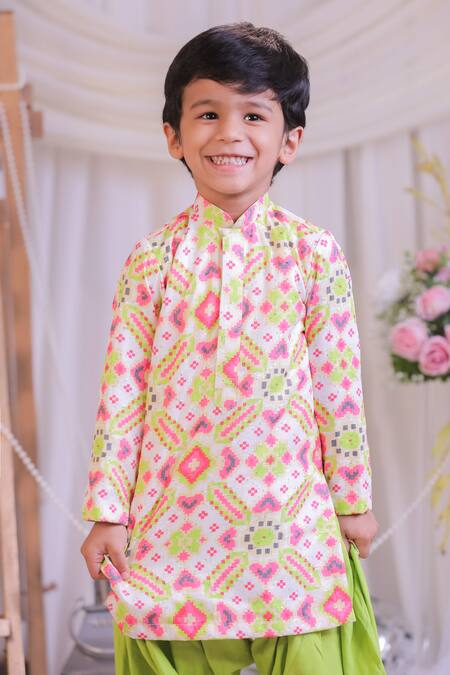 Buy_Lil Angels_White Silk, Cotton Embroidery Ikat Pattern Kurta Set _Online_at_Aza_Fashions