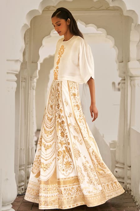 Dash And Dot Thread Embroidered Top & Kali Maxi Skirt Set 