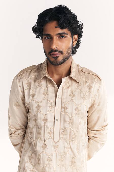 Studio Bagechaa Ivory Linen, Satin Embroidery Athar Pathani Kurta Set Online at Aza Fashions Studio Bagechaa_Ivory Linen, Satin Embroidery Athar Pathani Kurta Set _Online_at_Aza_Fashions