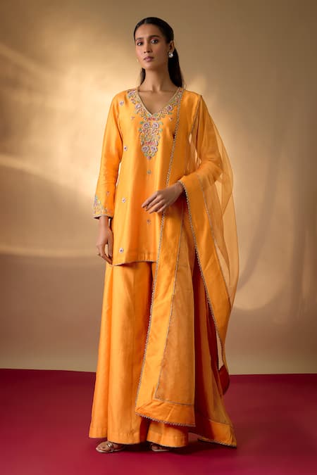 The Aarya Chanderi Zardozi Embroidered Kurta Set