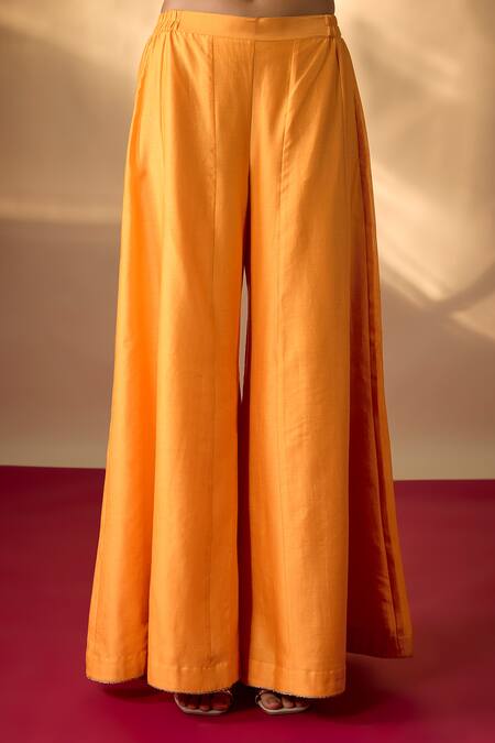 Buy The Aarya Yellow Chanderi, Organza Embroidery, Zari V-neck Zardozi Kurta Set Online at Aza Fashions Buy_The Aarya_Yellow Chanderi, Organza Embroidery, Zari V-neck Zardozi Kurta Set _Online_at_Aza_Fashions