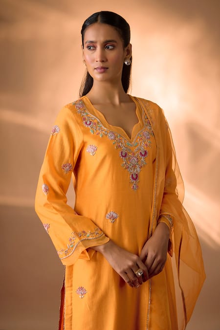 Buy The Aarya Yellow Chanderi, Organza Embroidery, Zari V-neck Zardozi And Floral Kurta Set Online at Aza Fashions Buy_The Aarya_Yellow Chanderi, Organza Embroidery, Zari V-neck Zardozi And Floral Kurta Set _Online_at_Aza_Fashions