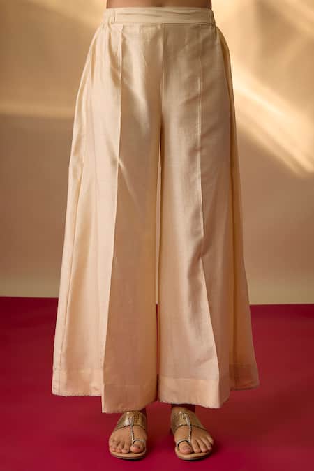 The Aarya_Beige Chanderi, Organza Embroidery V-neck Zardozi Kurta Set _Online_at_Aza_Fashions