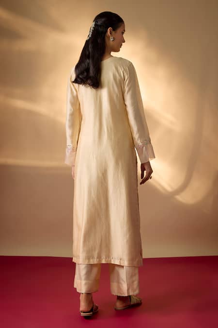The Aarya Chanderi Zardozi Embroidered Kurta Set 