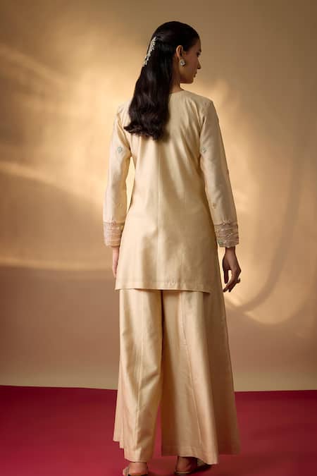 The Aarya Chanderi Zardozi Floral Embroidered Kurta Set 