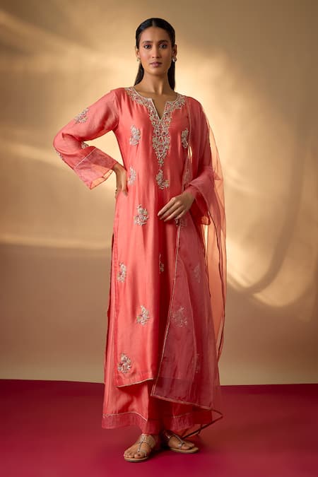 The Aarya Chanderi Embroidered Kurta Set 
