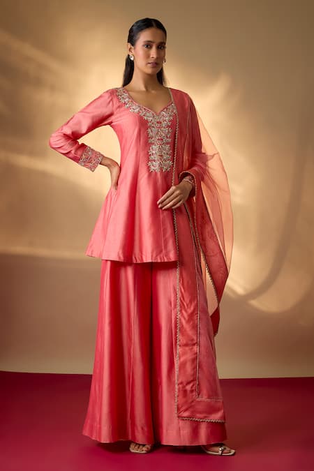 The Aarya Chanderi Zardozi Embroidered Peplum Kurta Set 