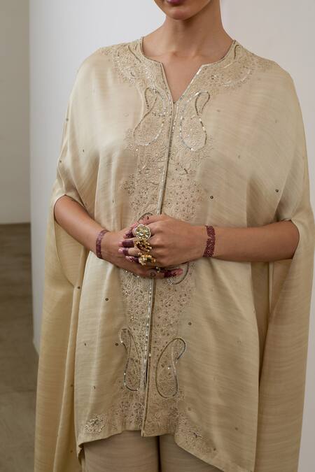 Shop_Sheela Suthar_Ivory Silk V-neck Ek Taar And Badla Embroidered Cape & Pant Set _Online_at_Aza_Fashions