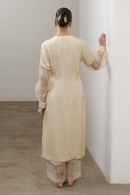 Sheela Suthar Silk Embroidered Kurta & Pant Set 