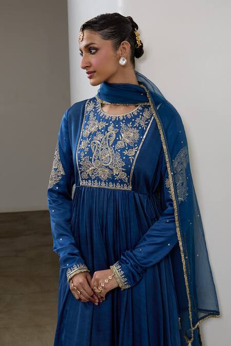 Sheela Suthar_Blue Silk, Organza Embroidery, Sequins Round Neck Asymmetric Anarkali Set _at_Aza_Fashions