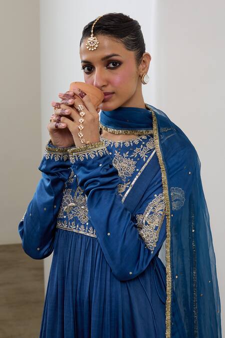 Buy_Sheela Suthar_Blue Silk, Organza Embroidery, Sequins Round Neck Asymmetric Anarkali Set 