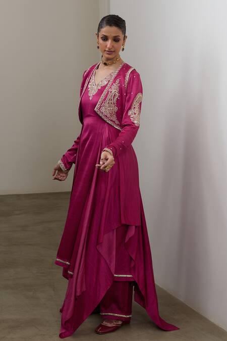 Buy_Sheela Suthar_Magenta Silk, Organza Embroidery, Sequins, Zari V-neck Bolero And Kurta Set _Online_at_Aza_Fashions