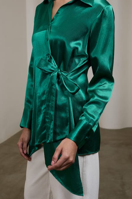 Shop_Sheela Suthar_Emerald Green Bows Collared, V-neck Gaji Silk Tie-up Shirt _Online_at_Aza_Fashions