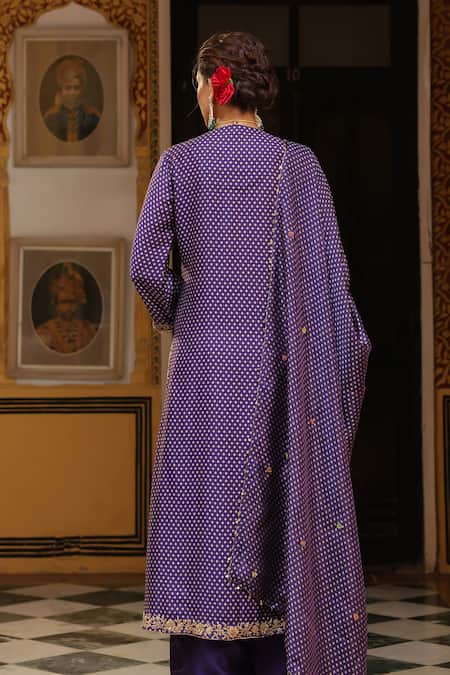 Label Niti Bothra Printed Pakhi Yoke Straight Kurta Set 