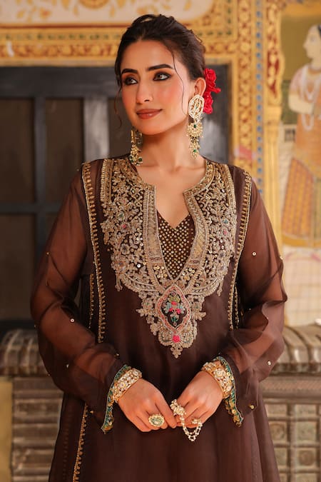 Buy_Label Niti Bothra_Brown Organza Embroidery, Sequins, Zari Split Pakhi Yoke Pheran Long Kurta Set 
