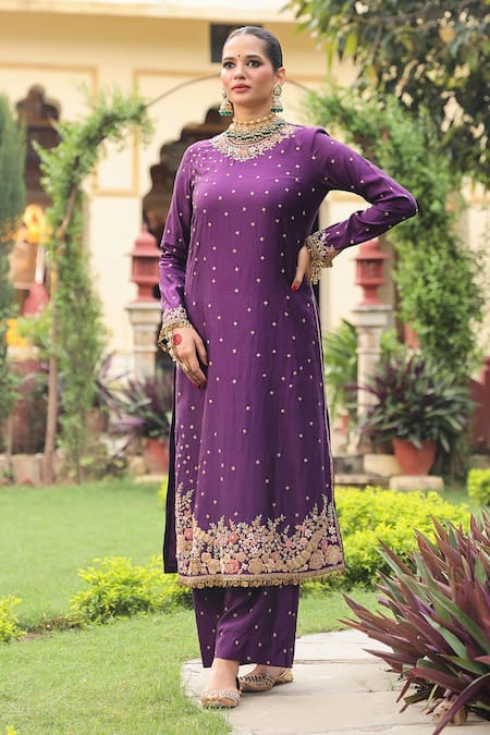 Buy_Label Niti Bothra_Purple Silk, Organza Applique, Embroidery, Zari Round Neck Mayur Kurta Set 