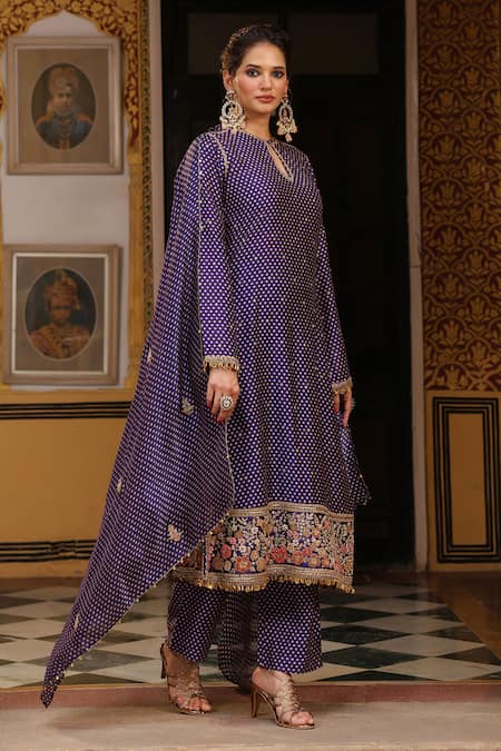 Label Niti Bothra Printed Mayur Applique Embroidered Kurta Set 