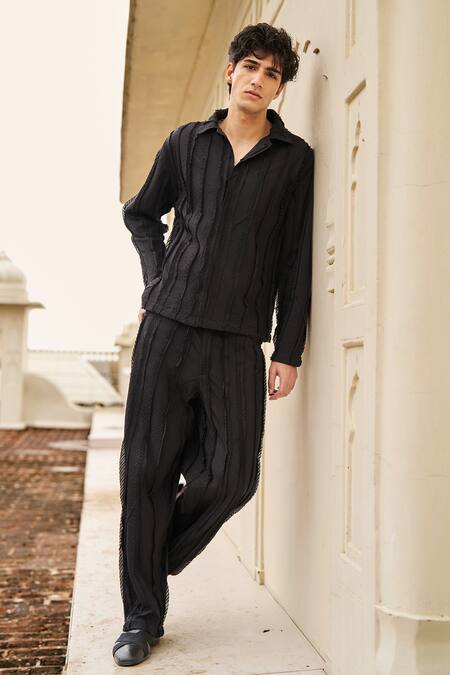 Buy_Dash And Dot_Black Cotton Textural Pintuck And Raw Edge Pant Set 