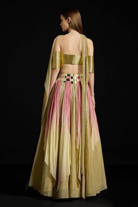 Akhl Interwoven Gradient Metallic Skirt Set 